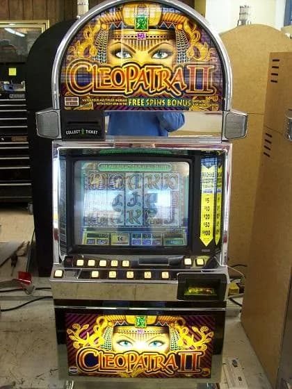 IGT Cleopatra 2 (I+ 044) refurbished slot machine for sale