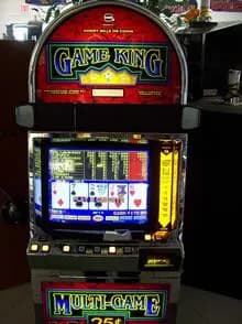IGT Game King 3.0 31 Games Round Top Alt (17" LCD) refurbished slot machine for sale