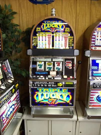 IGT S2000 Triple Lucky 7's refurbished slot machine for sale