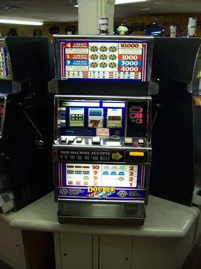 IGT S2000 Double R/W/B 5 Coin 5 Line (9-top) refurbished slot machine for sale