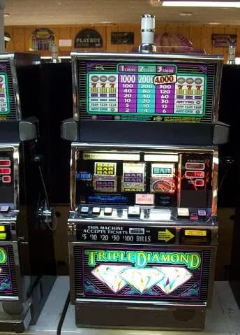 IGT S2000 Triple Diamond 3 Coin (9-top) refurbished slot machine for sale