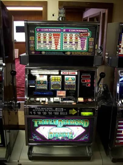 IGT S2000 Triple Diamond Deluxe 2 Coin (9-top) refurbished slot machine for sale