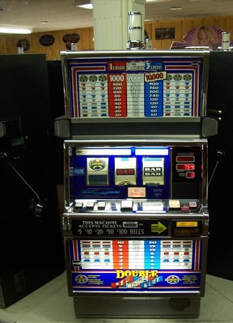 IGT S2000 Double Red, White, Blue 3 Coin (9-top) refurbished slot machine for sale