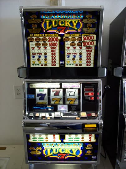 IGT S2000 Triple Double Lucky 7's refurbished slot machine